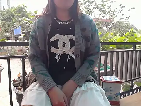 Nanaly Sweet online show from 01.20.25