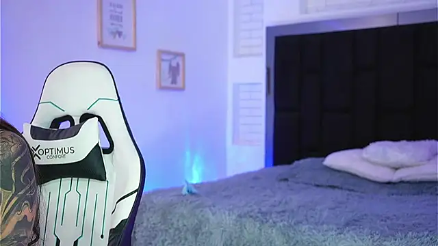 Marianamonroe  online show from 01.05.26