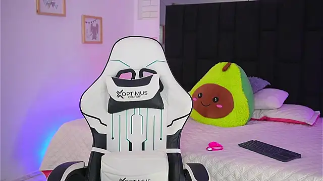 Marianamonroe  online show from 04.04.26