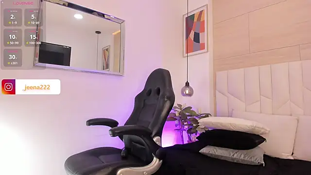 jenaa  online show from 02.14.25