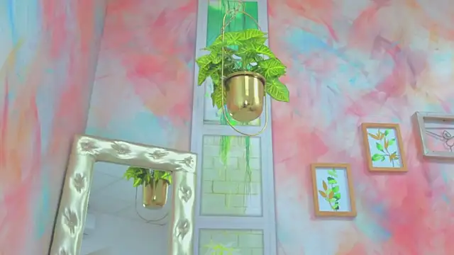 Snapshot of Idiris_big chatting on 10.08.25 Idiris big online show from 10.08.25