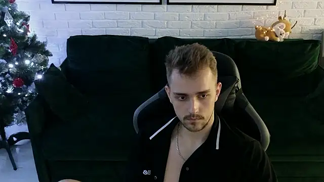 Snapshot of Larstar01 chatting on 12.06.24 Larstar01 online show from 12.06.24