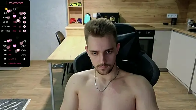 Snapshot of Larstar01 chatting on 01.20.25 Larstar01 online show from 01.20.25