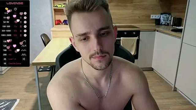 Snapshot of Larstar01 chatting on 02.03.25 Larstar01 online show from 02.03.25