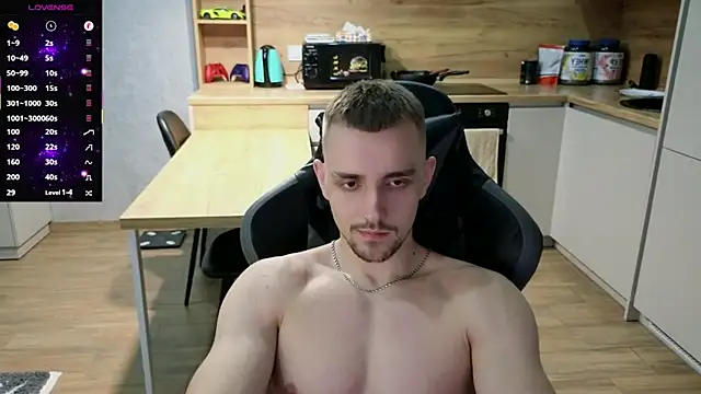 Snapshot of Larstar01 chatting on 03.21.25 Larstar01 online show from 03.21.25