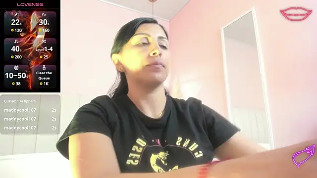 Snapshot of tiffani__love chatting on 01.30.25 tiffani love online show from 01.30.25