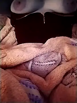 Snapshot of tiffani__love chatting on 02.02.25 tiffani love online show from 02.02.25