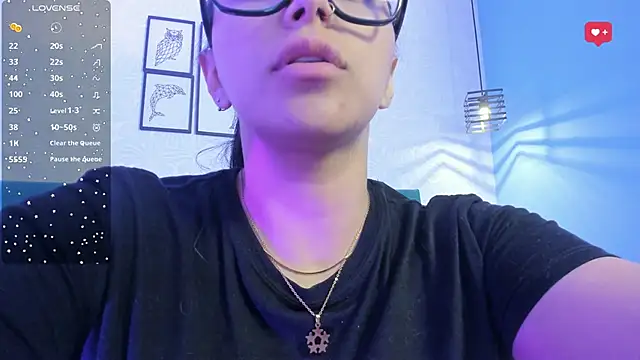 Snapshot of tiffani__love chatting on 02.14.25 tiffani love online show from 02.14.25