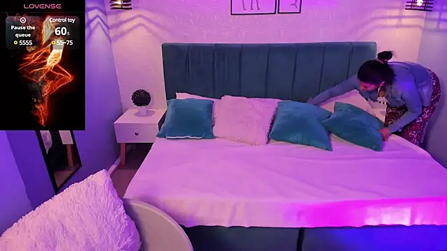 Snapshot of tiffani__love chatting on 02.27.25 tiffani love online show from 02.27.25