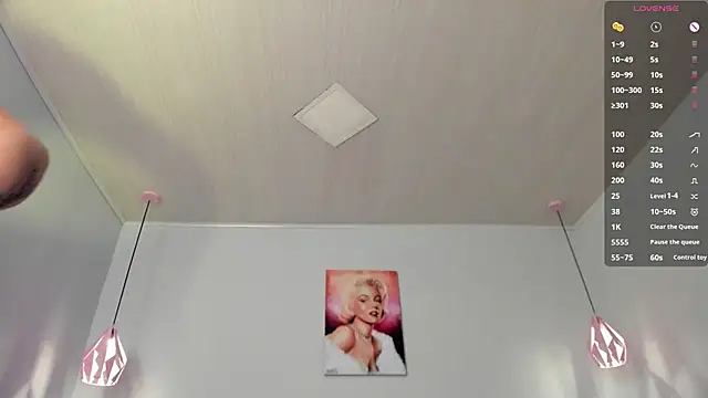 Snapshot of tiffani__love chatting on 03.13.25 tiffani love online show from 03.13.25