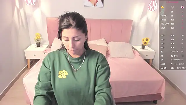 Snapshot of tiffani__love chatting on 03.17.25 tiffani love online show from 03.17.25