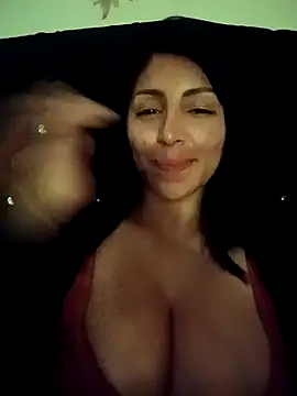 Snapshot of tiffani__love chatting on 09.30.25 tiffani love online show from 09.30.25