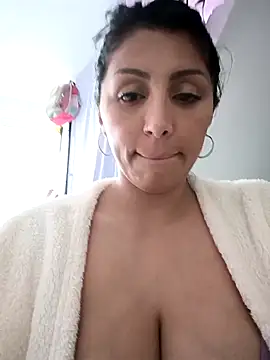 Snapshot of tiffani__love chatting on 11.04.25 tiffani love online show from 11.04.25