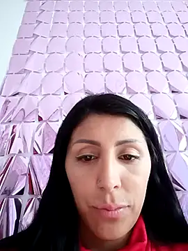 tiffani  love online show from 04.05.26