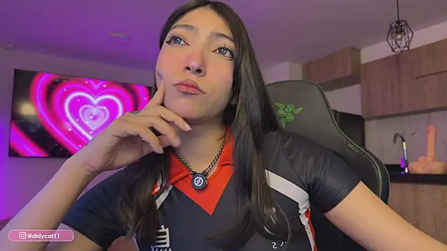 MarianaBranzz online show from 03.20.26