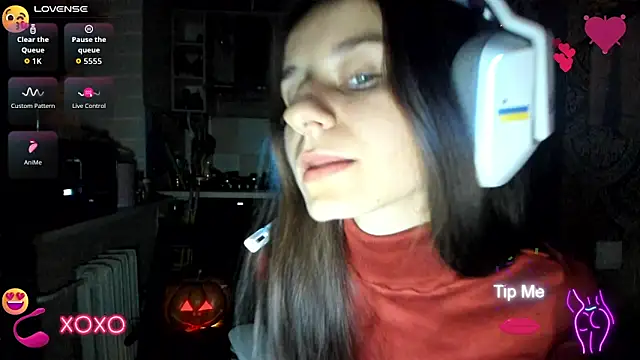  Nika Kik online show from 10.26.25