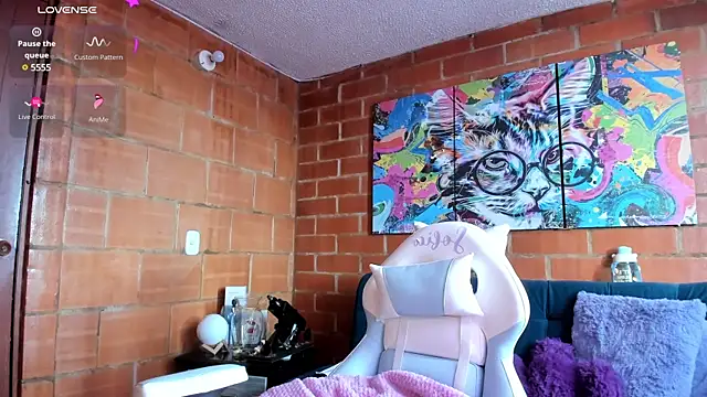 Snapshot of sofiaalopez2 chatting on 12.20.24 sofiaalopez2 online show from 12.20.24