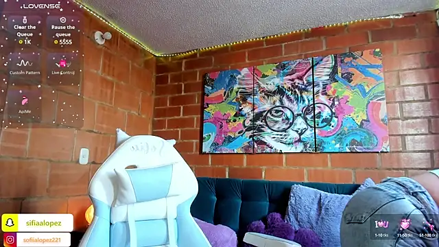 Snapshot of sofiaalopez2 chatting on 01.16.25 sofiaalopez2 online show from 01.16.25