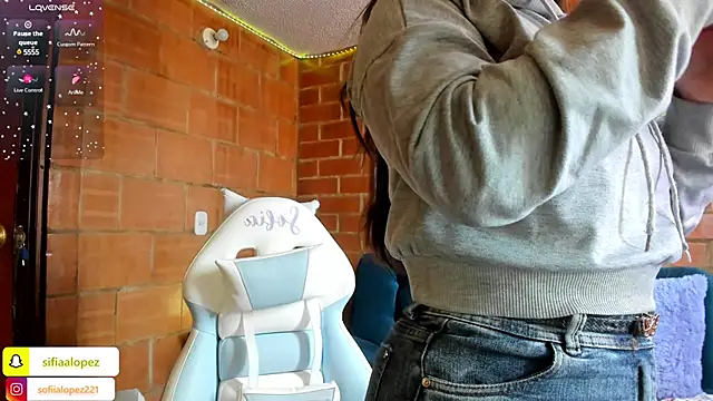 Snapshot of sofiaalopez2 chatting on 01.30.25 sofiaalopez2 online show from 01.30.25