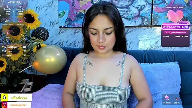 Snapshot of sofiaalopez2 chatting on 02.20.25 sofiaalopez2 online show from 02.20.25