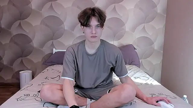 Ian Flor online show from 04.10.26