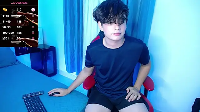 Snapshot of andyboy- chatting on 01.30.25 andyboy- online show from 01.30.25