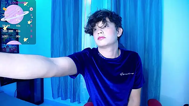 Snapshot of andyboy- chatting on 02.21.25 andyboy- online show from 02.21.25