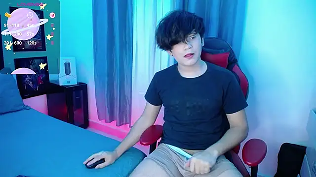 Snapshot of andyboy- chatting on 03.14.25 andyboy- online show from 03.14.25