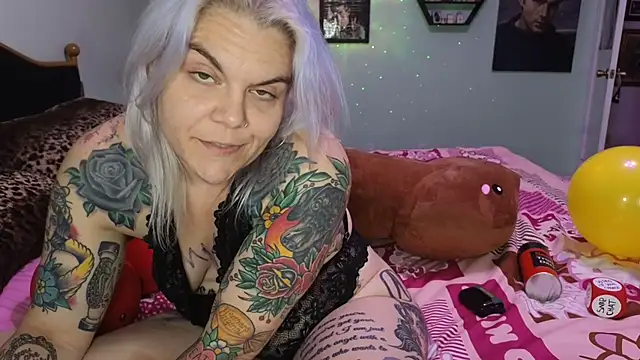 CherryBombBomb online show from 12.07.24