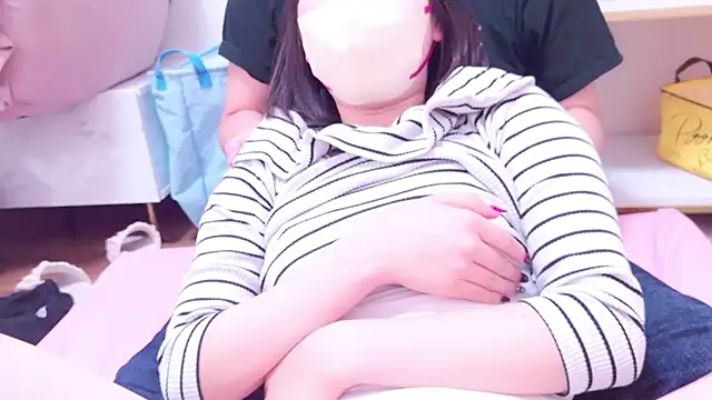 Snapshot of Ultorahand_xoxo chatting on 12.13.24 Ultorahand xoxo online show from 12.13.24