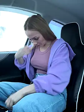 LavenderHot online show from 11.21.25