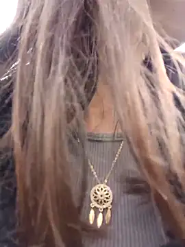 Snapshot of Violeta_12- chatting on 10.24.25 Violeta 12- online show from 10.24.25