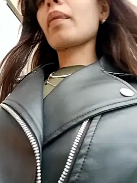 Snapshot of Violeta_12- chatting on 11.06.25 Violeta 12- online show from 11.06.25