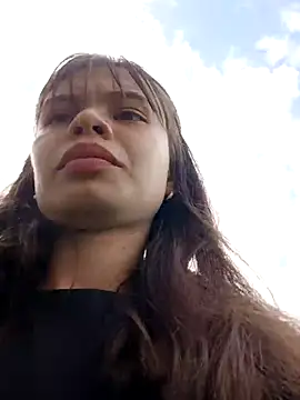 Snapshot of Violeta_12- chatting on 11.11.25 Violeta 12- online show from 11.11.25