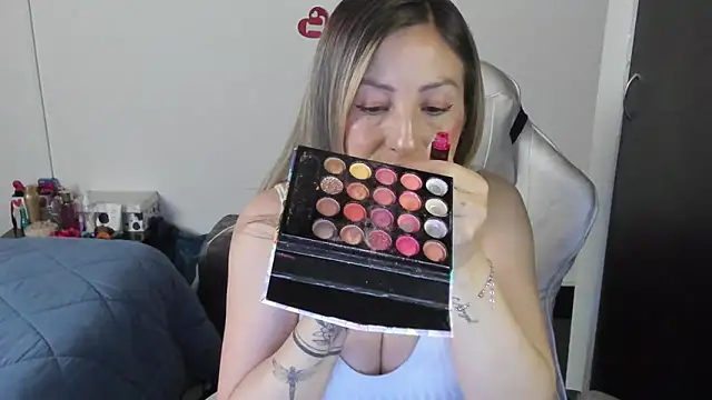 Snapshot of Andreina_Suann chatting on 03.08.25 Andreina Suann online show from 03.08.25