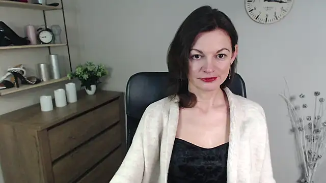 VivianWILD online show from 12.27.24