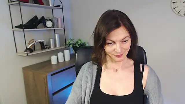 VivianWILD online show from 02.21.25