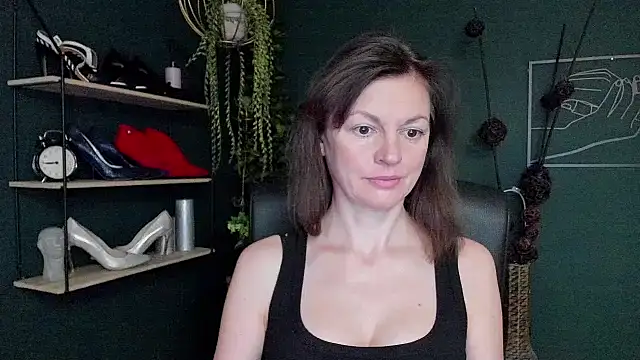 VivianWILD online show from 03.18.25