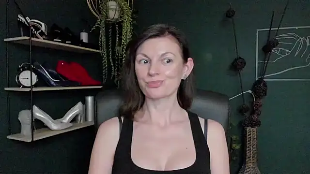 VivianWILD online show from 03.18.25