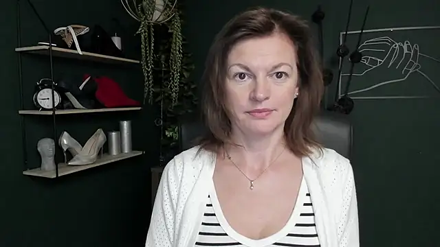 VivianWILD online show from 09.18.25