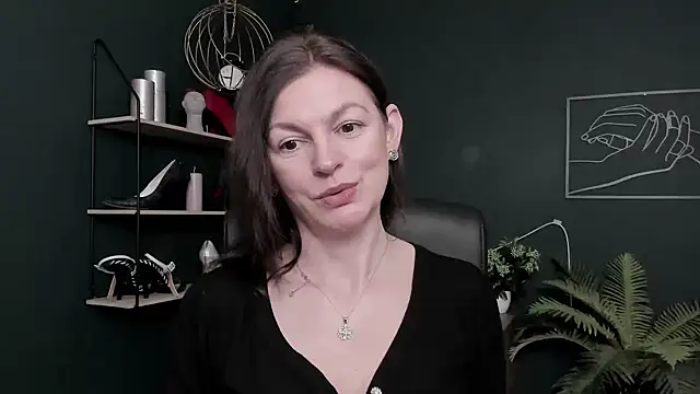 VivianWILD online show from 02.18.26