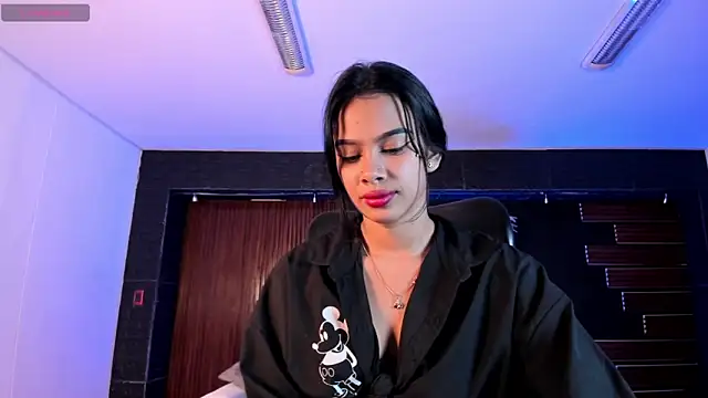 saracorraless online show from 03.03.25