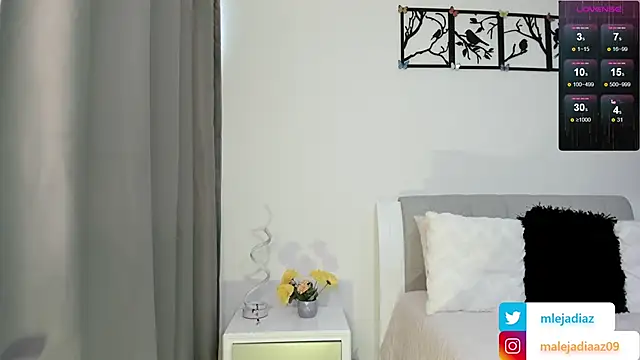 MalejaDiaz  online show from 02.04.25