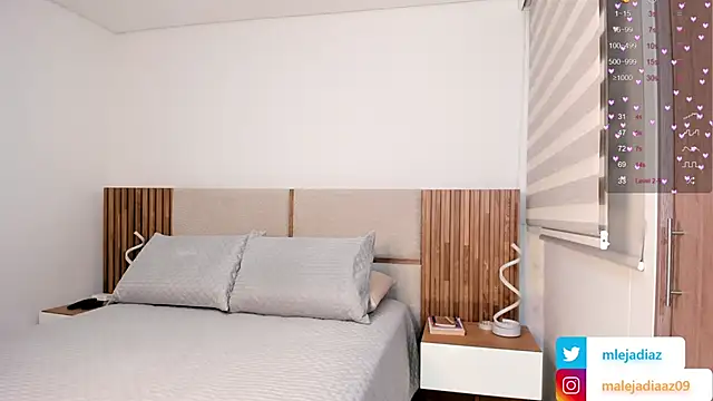 MalejaDiaz  online show from 11.27.25