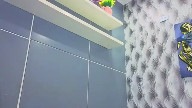 Snapshot of Hilary-banks chatting on 09.14.25 Hilary-banks online show from 09.14.25