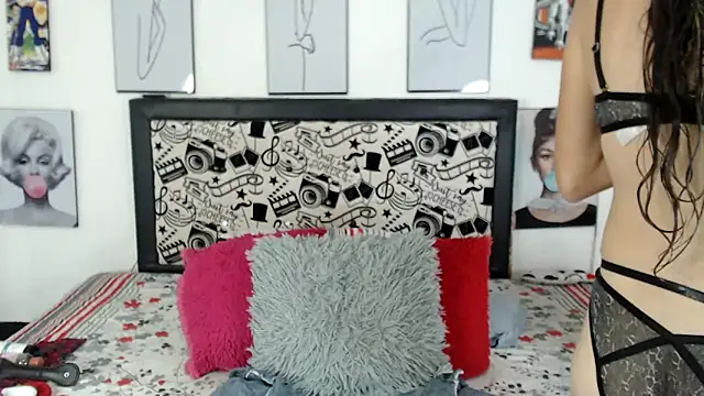 Rihana14 online show from 04.11.26