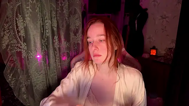 Snapshot of pearl_princess_ chatting on 02.06.26 pearl princess online show from 02.06.26