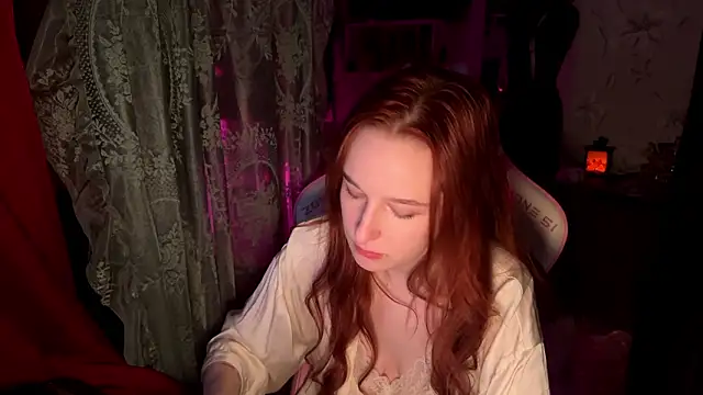 Snapshot of pearl_princess_ chatting on 02.07.26 pearl princess online show from 02.07.26