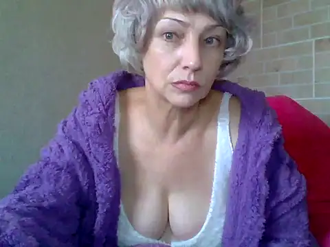 Lorie Carrie online show from 12.26.24