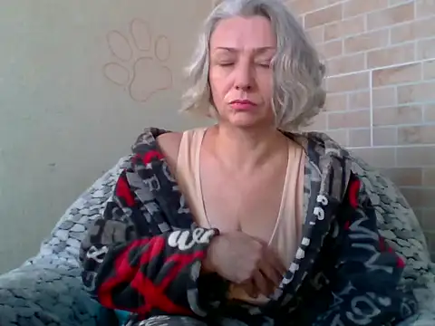 Lorie Carrie online show from 02.20.26